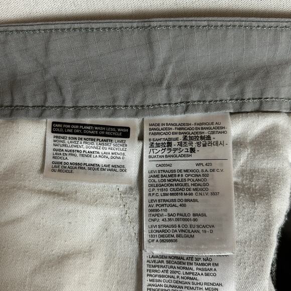 Levi’s Carrier Cargo Shorts Men's 38 Gray Ripstop Outdoor Pockets Hiking Casual - Picture 5 of 12